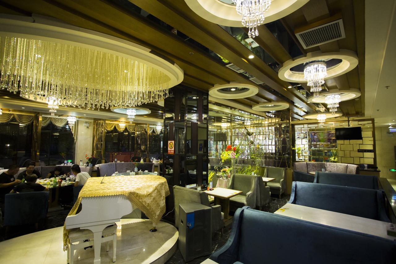 Fuke Jirui Hotel Urumqi Exterior foto