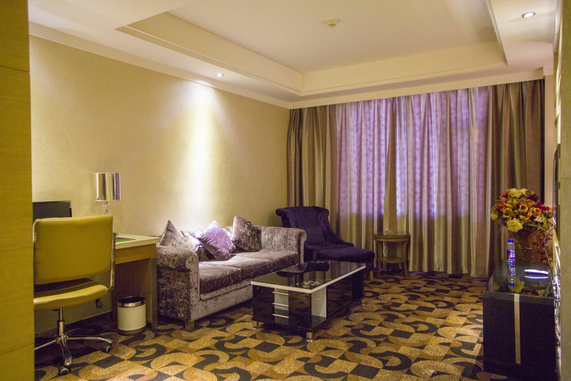 Fuke Jirui Hotel Urumqi Exterior foto